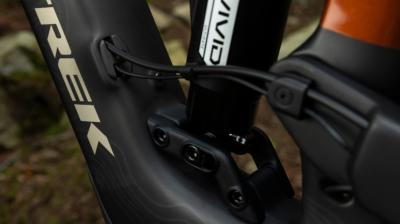 Trek Slash+ 9.7 EU M Trek Black/Dark Prismatic Produktbild 9